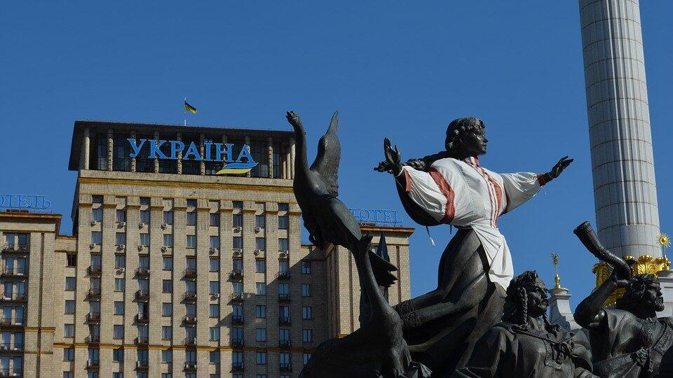 Глава МИД Украины запретил Западу уставать от помощи Киеву