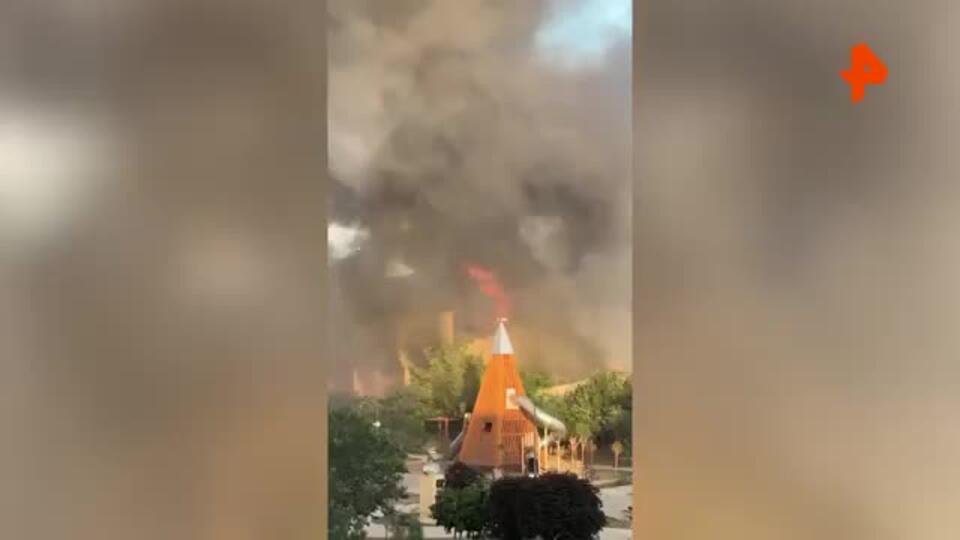 Очевидцы сняли пожар в синагоге в Махачкале