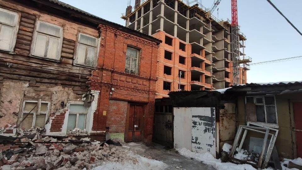 В Курске обрушилась стена двухэтажного дома