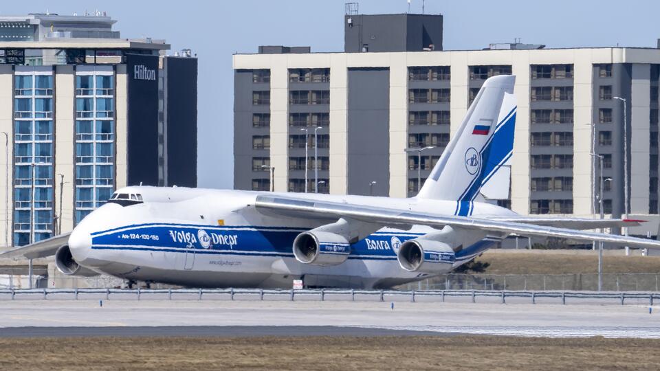 Захарова назвала воровством конфискацию Канадой самолета Ан-124