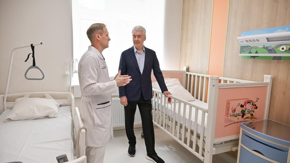 Собянин: запущен новый стандарт лечения детей с тяжелыми патологиями