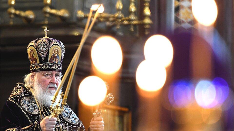 Патриарх Московский и всея Руси Кирилл освятил куличи перед Пасхой