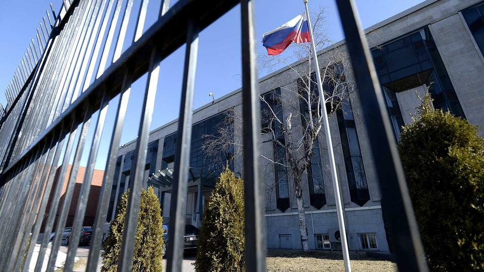 Посол РФ: Москва ждет невмешательства в свои дела со стороны Канады