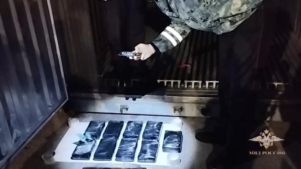 Полиция перехватила 76 кг кокаина в коробках с бананами под Калининградом