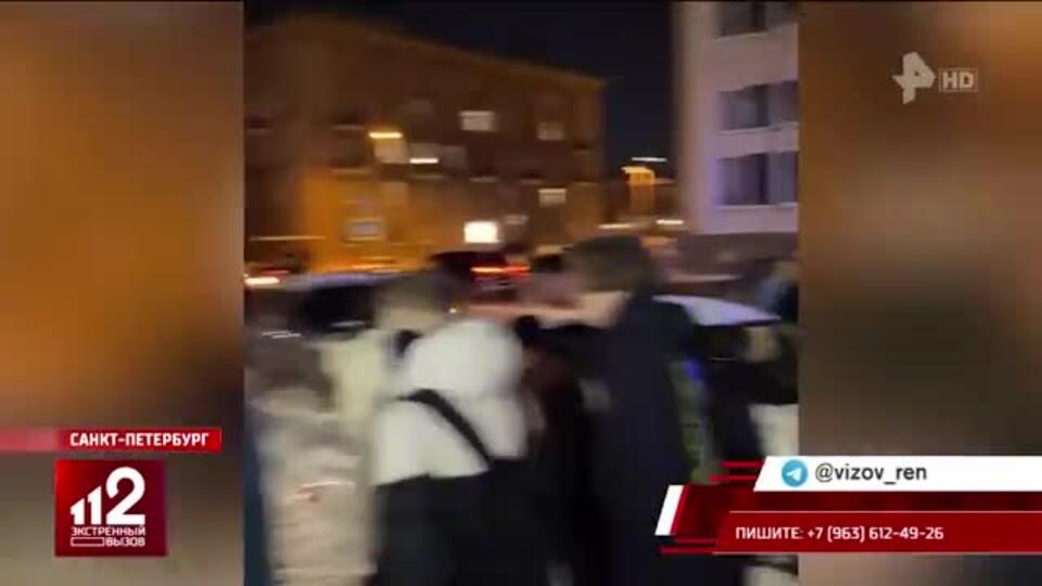 В Петербурге полицейские прервали концерт реперов Baby Melo и Badri