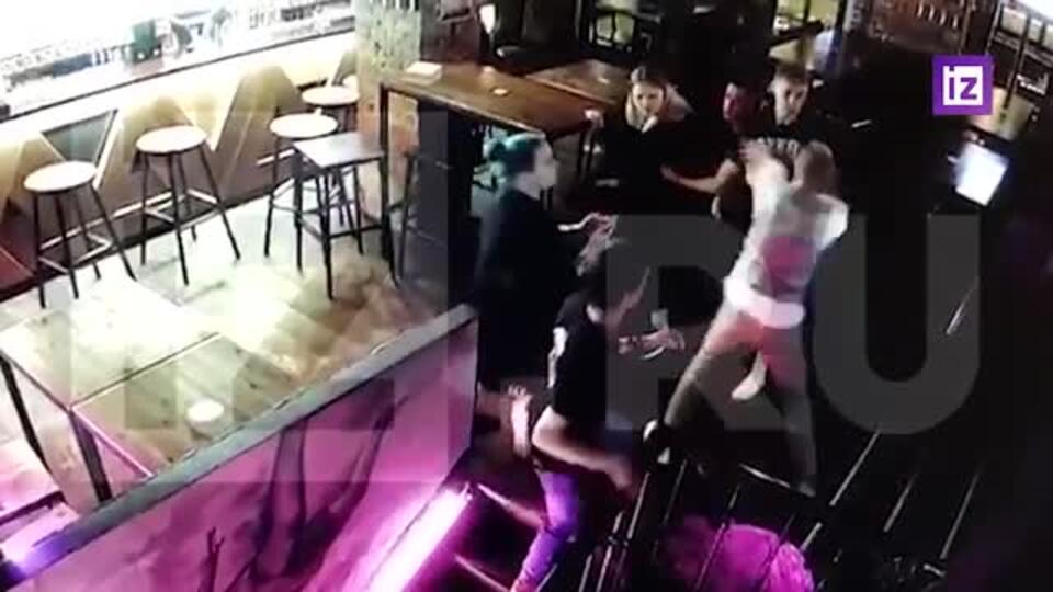 Массовая драка произошла в баре в центре Москвы
