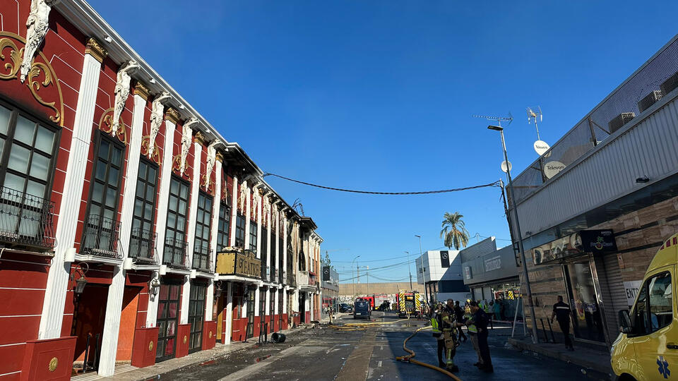 Семь человек погибли при пожаре в ночном клубе в Испании