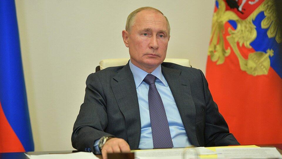 Путин: Будем делать все, чтобы учреждения культуры работали