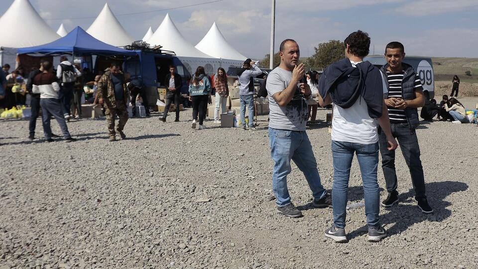 Пашинян: беженцы из Карабаха будут ежемесячно получать компенсацию