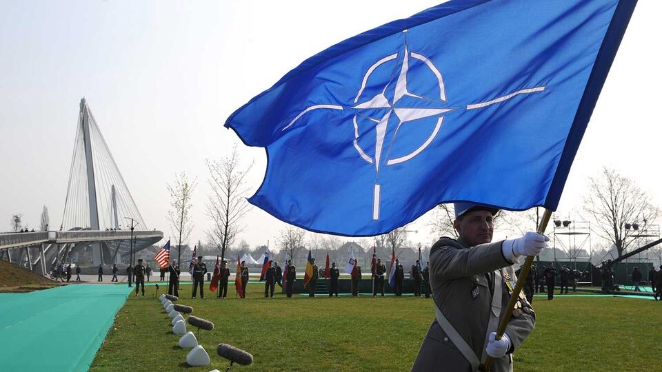 Сенат США одобрил присоединение Швеции и Финляндии к НАТО