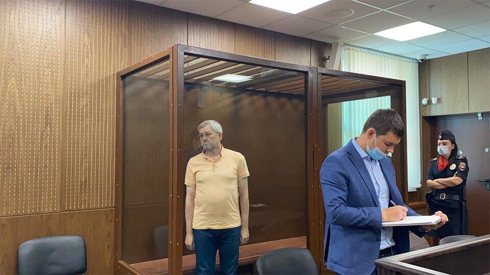 Суд выпустил из СИЗО обвиняемого в хищении 1,5 млрд экс-зампреда ЦБ