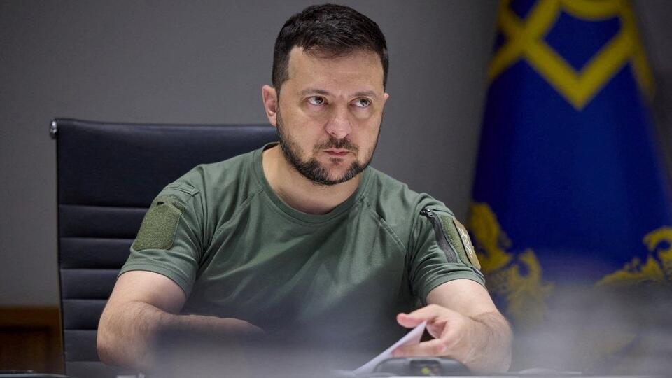 Зеленского просят легализовать порно в Украине