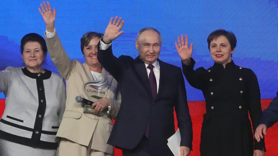 Путин поздравил лауреатов муниципальной премии 