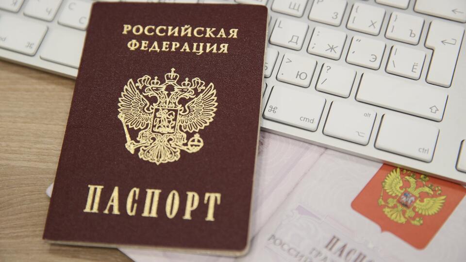 Путин: 3,2 млн жителей новых регионов РФ получили российские паспорта