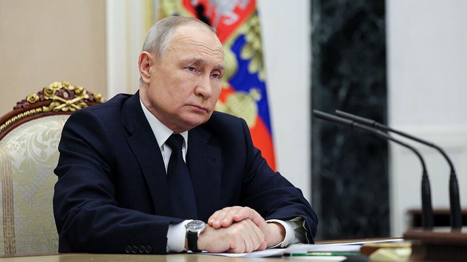 Путин присвоил высший чин госслужбы пресс-секретарю Мишустина