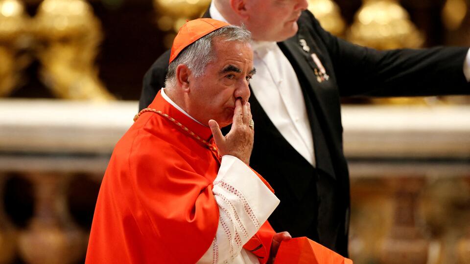 Старшего кардинала осудили за растрату и мошенничество в Ватикане