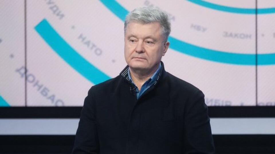Порошенко заявил о связи патриотизма Зеленского и российских денег