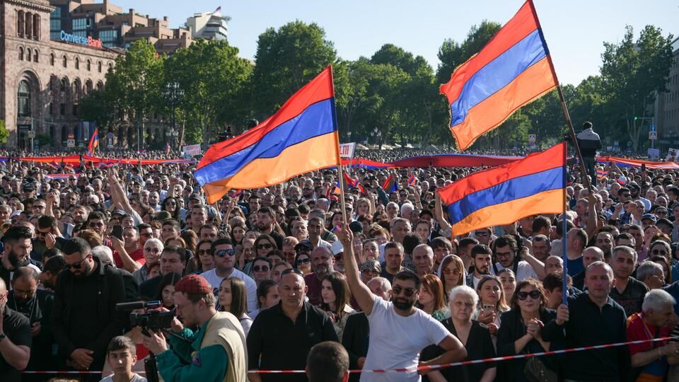 Студенты присоединились к антиправительственным акциям в Ереване
