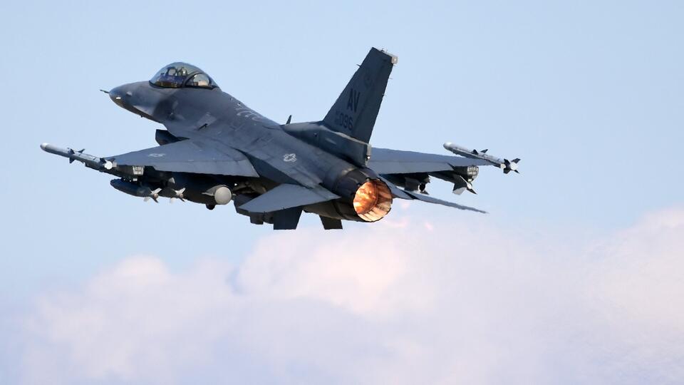 В США сообщили, что Киев получит лишь шесть истребителей F-16 к лету