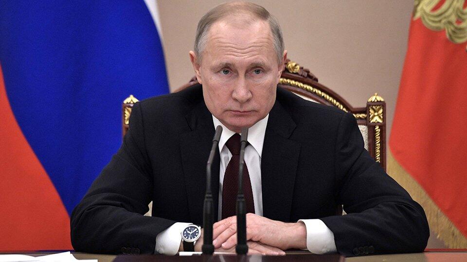 Путин назвал сумму портфеля экспортных заказов на военную технику РФ