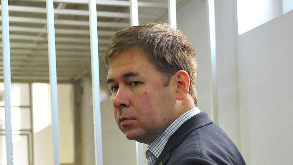 Адвоката Новикова* заочно арестовали по делу о фейках о ВС РФ