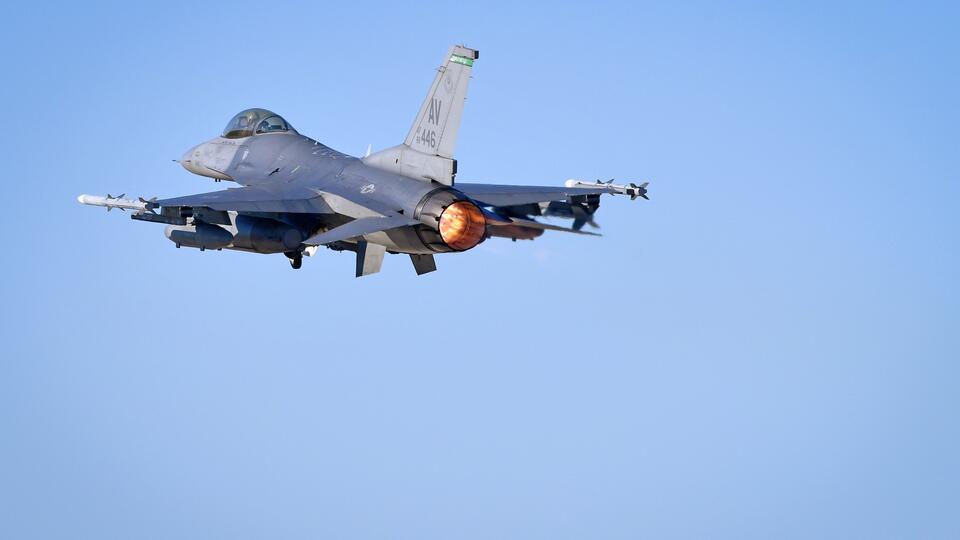 В Германии заявили, что поставки Киеву F-16 не смогут остановить Россию