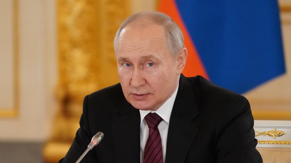 Путин прибыл в Дербент на совещание по развитию туризма