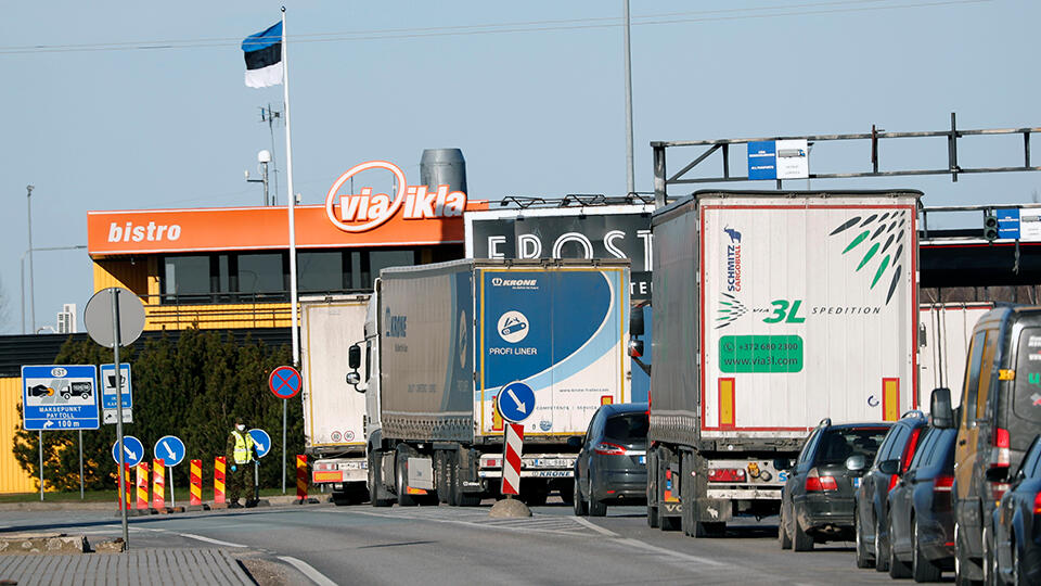 Эстония введет полный таможенный контроль на границе с РФ с 8 августа