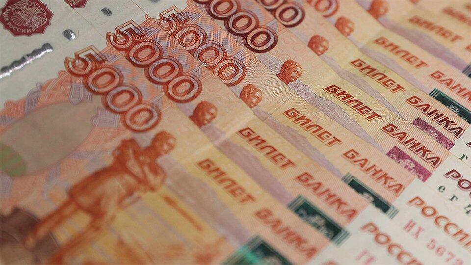 Россиянам рассказали об опасности бесконечного роста рубля