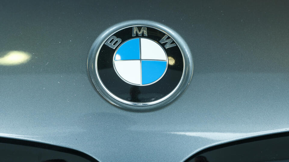 Мужчина получил $1,9 млн компенсации за оторванный дверью BMW палец