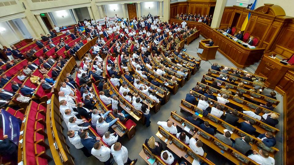 В Раде 70 депутатов призвали не лишать мандатов 