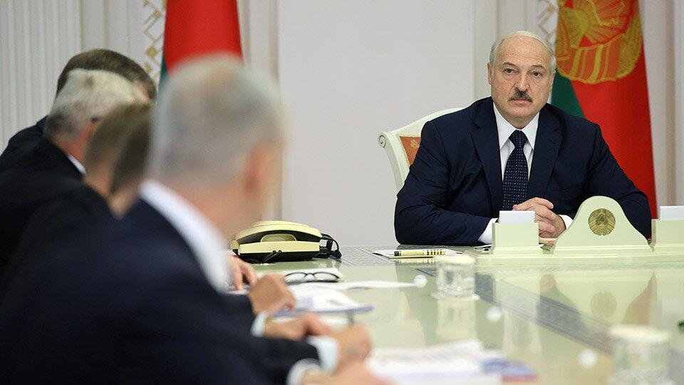 Лукашенко: Польша, Чехия, Литва и Украина управляют оппозицией