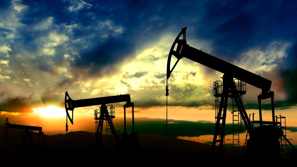 ОПЕК+ решила наращивать добычу нефти в марте