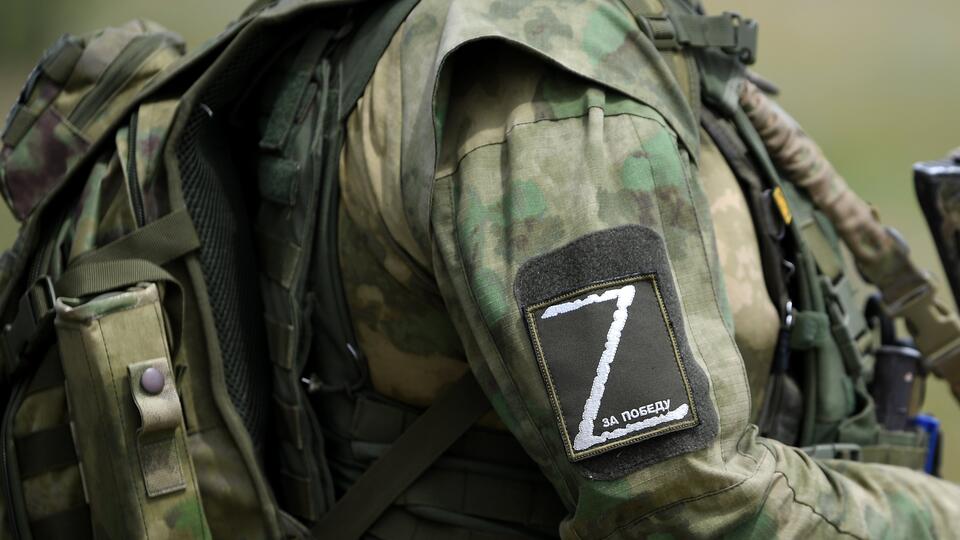 В Крыму возмутились из-за избиения военного за одежду с буквой Z