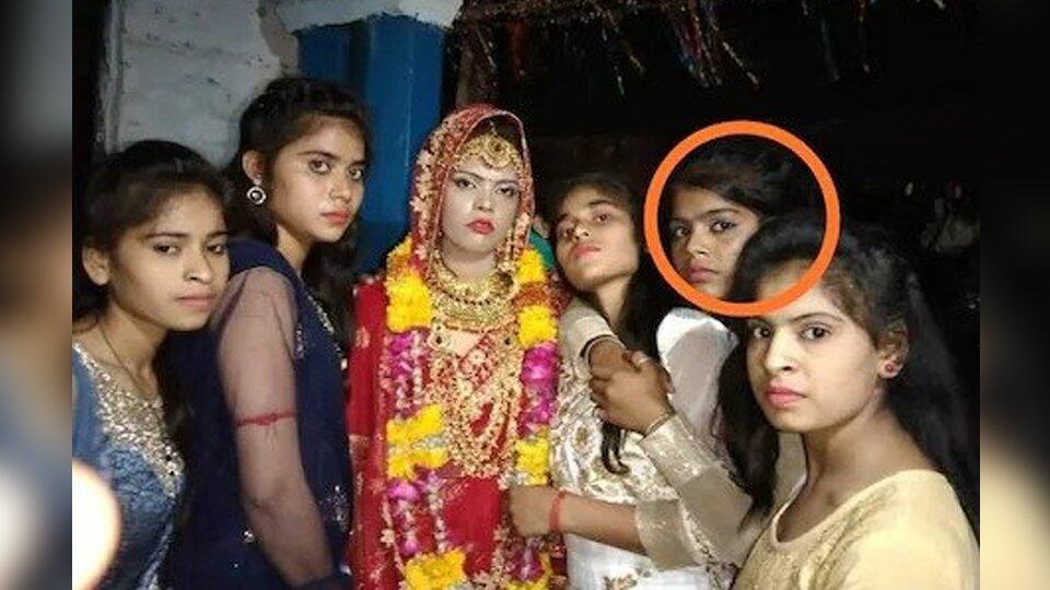Умершую прямо на свадьбе в Индии невесту заменили на сестру