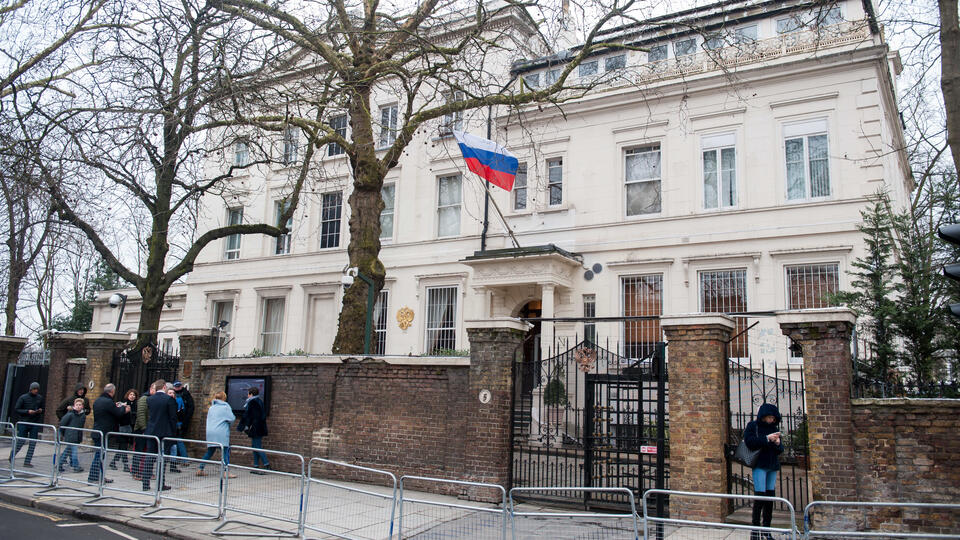 Посольство России ответило на обвинения Британии во вмешательстве