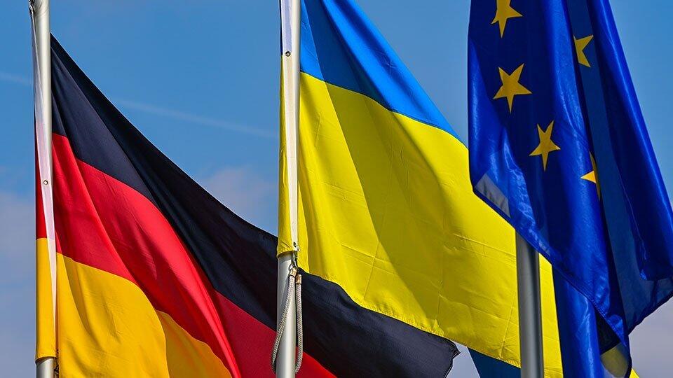 Германия согласилась в три раза увеличить военную поддержку Украины