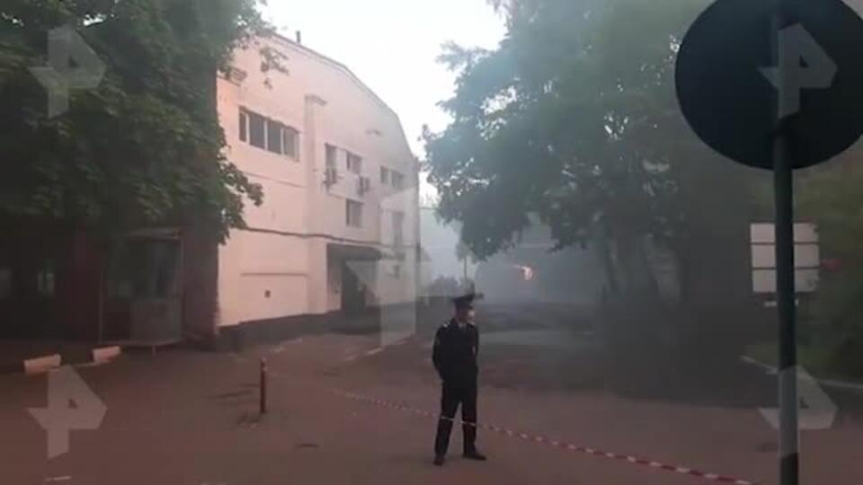 Человек пострадал при пожаре на складе в Лужниках