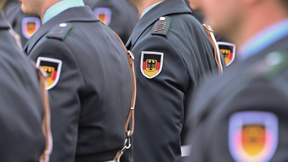 Немецкий политолог назвал агрессивным актом отправку войск ФРГ в Литву