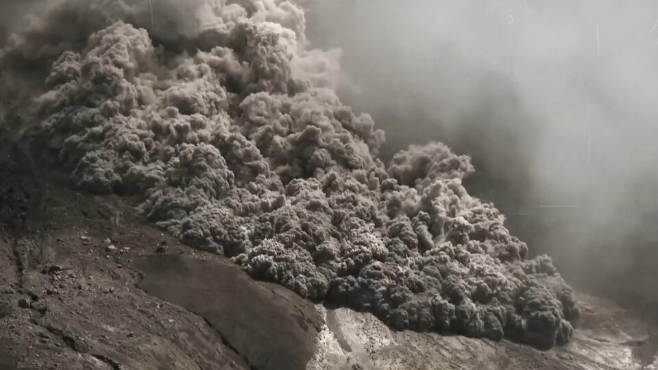 Из-за чего на самом деле умерли жертвы извержения Везувия. Фото: © Кадр из программы "Загадки человечества", РЕН ТВ