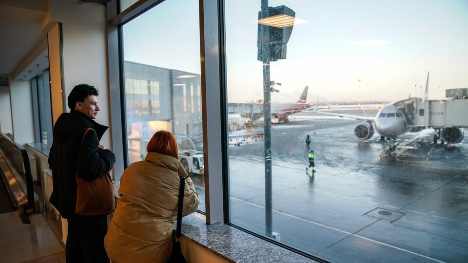 Самолет Петербург - Челябинск вернулся в Пулково из-за отказа двигателя