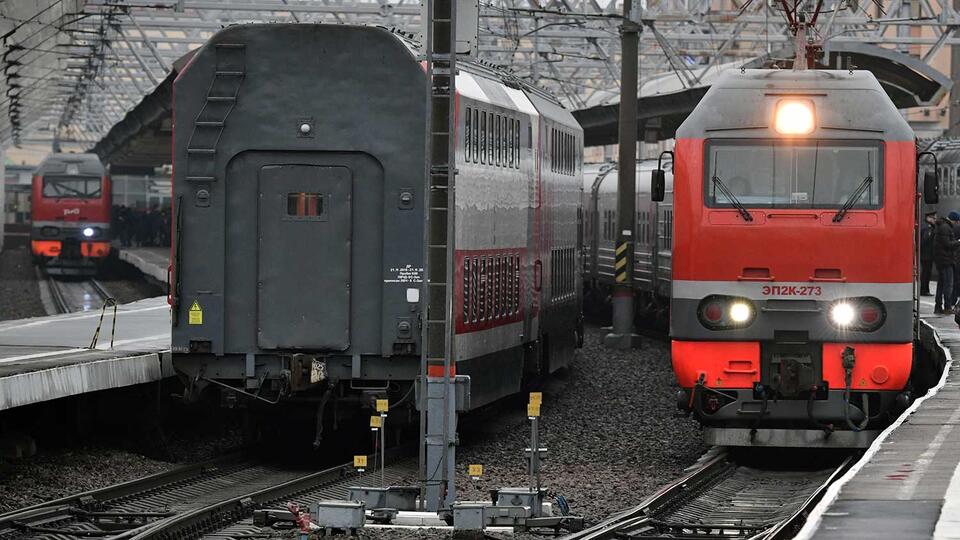 Поезда из Севастополя в Петербург и Москву запустят по графику