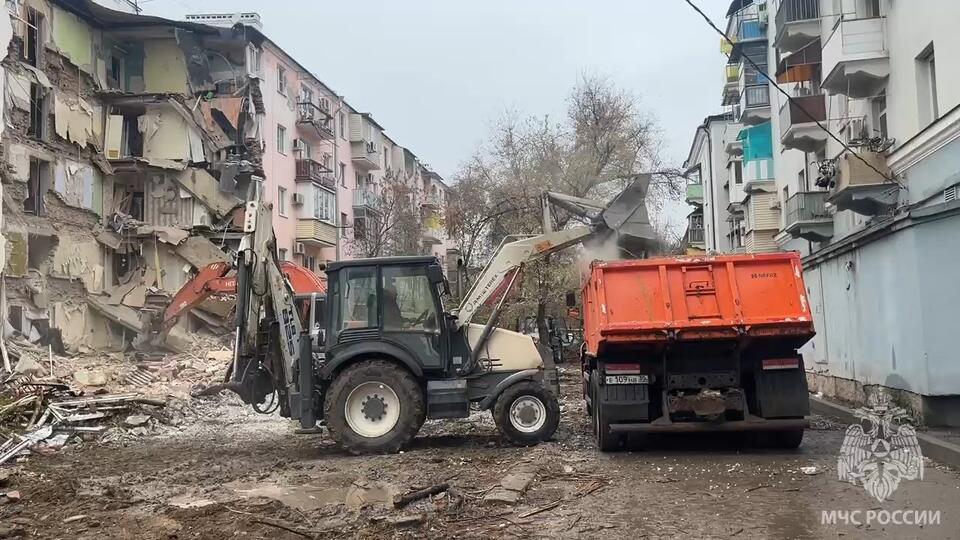 Что происходит на месте обрушения дома в Астрахани