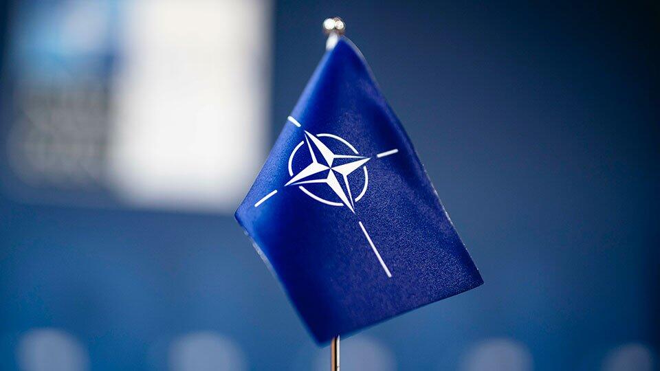 Названо условие для снижения напряженности между Россией и НАТО