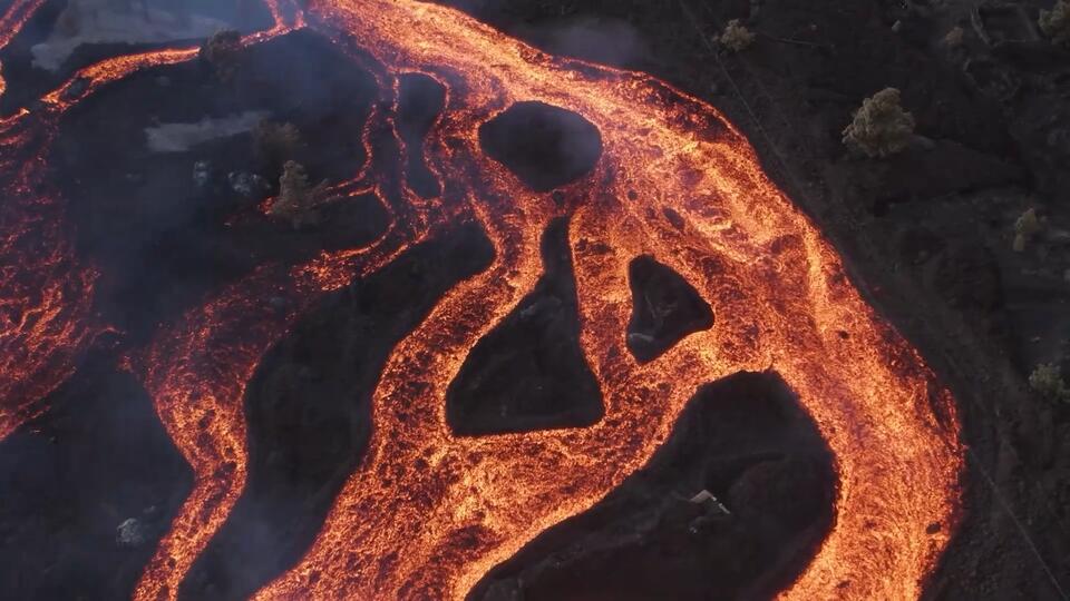 Четыре вулкана бушевали одновременно в разных уголках планеты