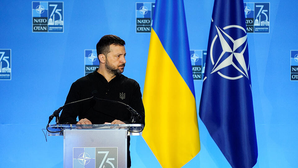 Сийярто заявил, что Зеленский пытается втянуть НАТО в конфликт с Россией