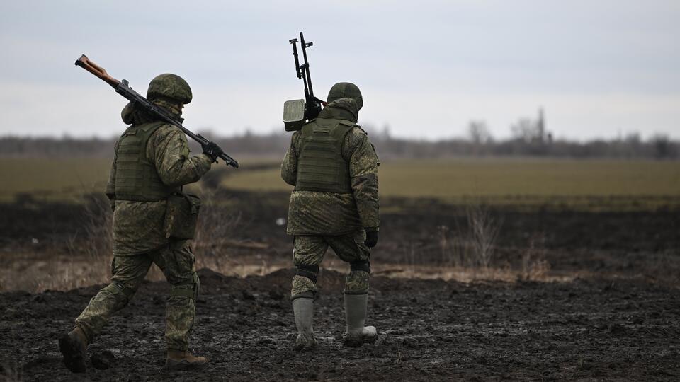 Пушилин: ВС России держат под контролем почти все дороги в Артемовск