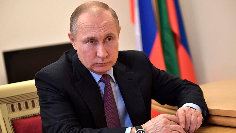 Путин поручил выделить на поддержку граждан и бизнеса 200 млрд рублей