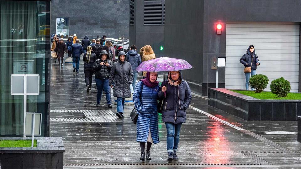 В Москве в понедельник будет облачно, и пройдет дождь