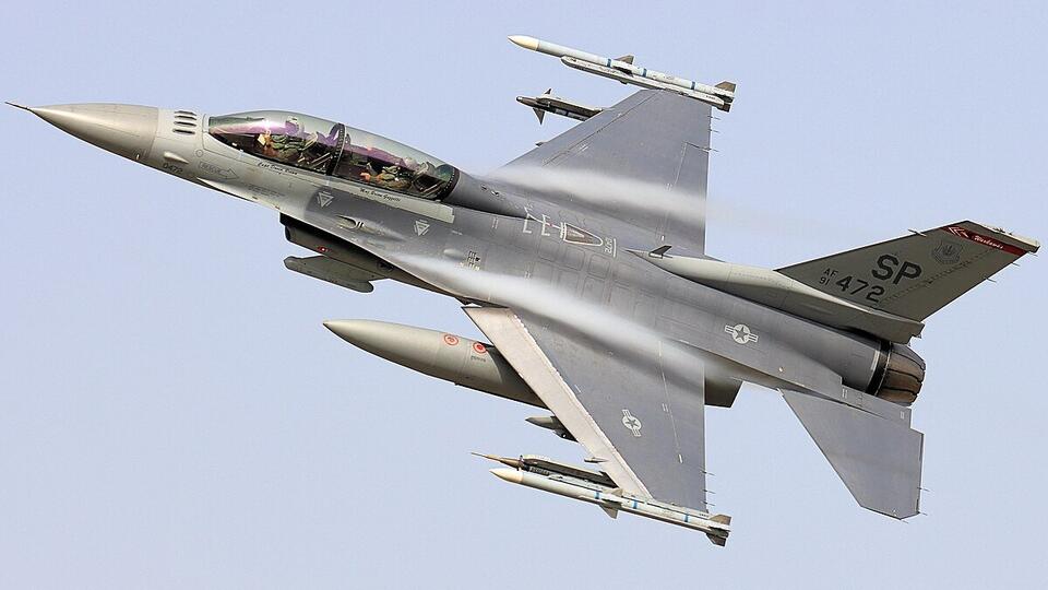 Daily Express: ПВО и истребители РФ будут серьезной угрозой для F-16